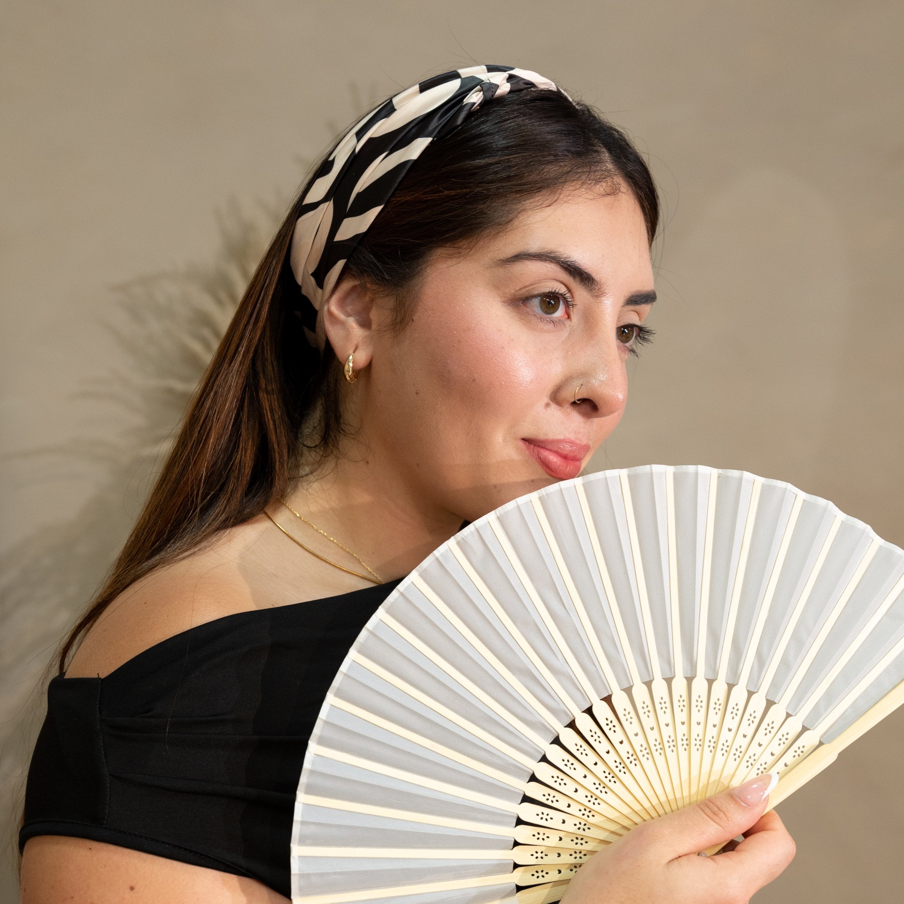 Pañuelo decorativo con diseño de corazones, tamaño pequeño, perfecto para un toque romántico, Ghazal Colombia